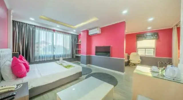 Полулюкс Deluxe SHIN Hotel V-ONE Korat