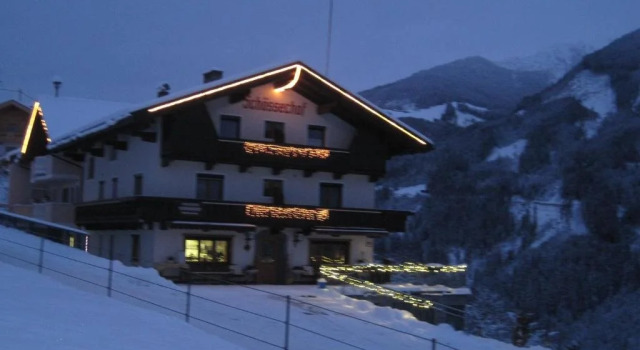 Pension Schösserhof, Rezervovat Hotel Hotely v Tyrolsko s parkováním, Parkování