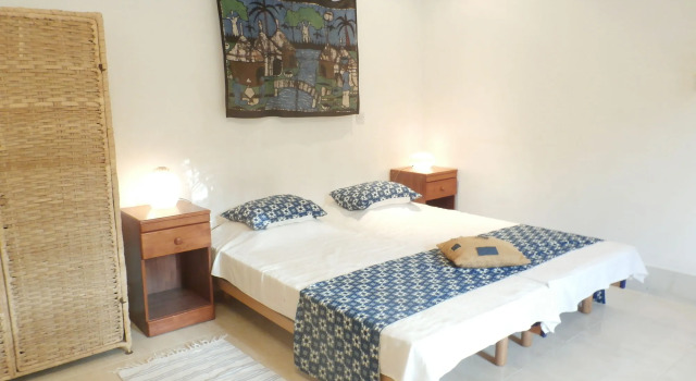 B&B Villa Calliandra, Book Bed and Breakfast Hoteller i Kombo Saint Mary med parkering, Parkering