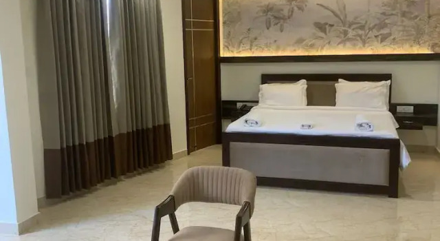 Двухместный люкс Deluxe The Palms ECR Resorts and Banquets