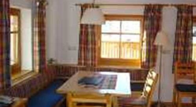 Haus Beiser, Забронировать Отель Лех Lech - Zürs, рядом с Горнолыжный подъемник Шлегелькопфбан