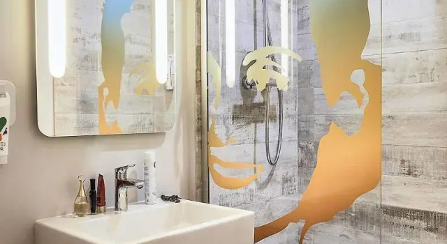 Люкс Ibis Styles Hyères Rooftop & Spa