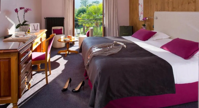 Standard double chambre avec balcon et Vue sur le lac Hôtel Les Grillons