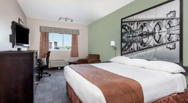 Номер Standard Super 8 by Wyndham Saskatoon Near Saskatoon Airport