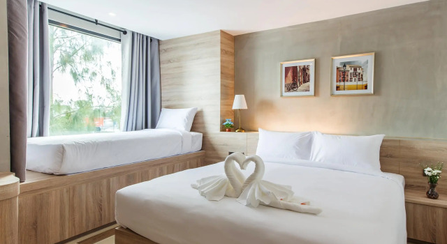 B2 Ubon Premier Hotel, Varaa Hotelli Hotellit North-Eastern Thailand pysäköinnillä, Pysäköinti