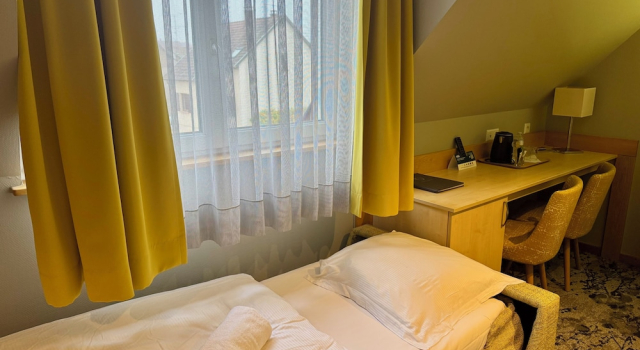 Трёхместный номер Comfort Logis Hôtel Restaurant & Spa au Soleil