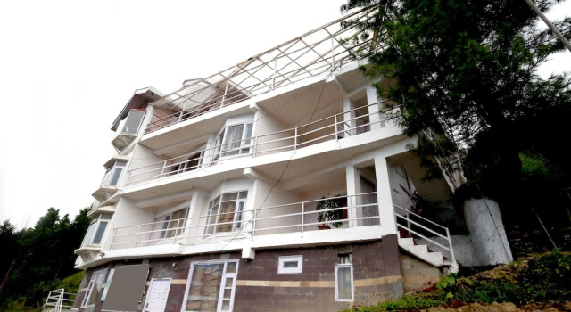 OYO 9400 Home Valley View 2 BHK Fagu, Rezervovat Hotel Fagu Himachal Pradesh