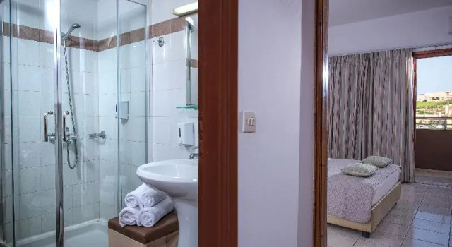 Семейный номер Standard с балконом Blue Bay Resort Hotel