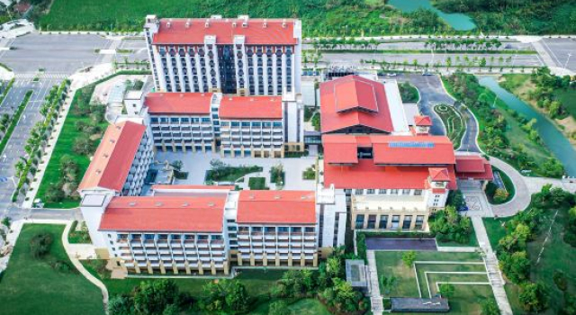 Mingfa International Hotel Ma An Shan, Prenota Hotel Hotel a Maanshan con piscina, Piscina