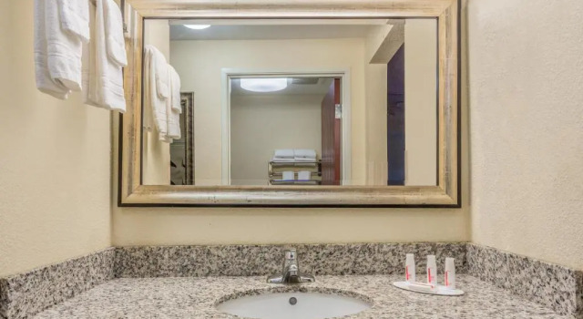 Номер Standard Ramada by Wyndham Panama City