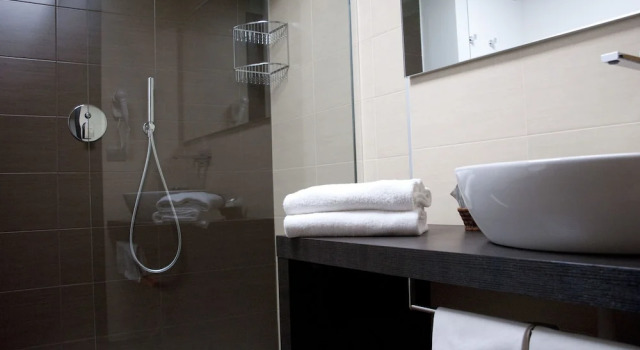 Трёхместный номер Business с балконом Hotel Bareta