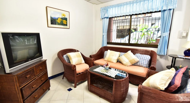 Полулюкс с балконом Nong Apartment Pattaya - Adults Only