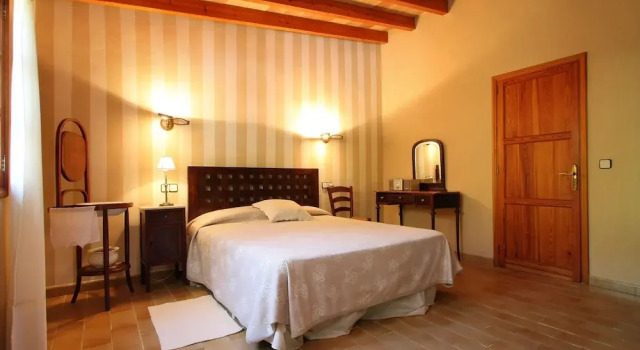 Cozy House Surrounded by Forest With Private Pool, 7 km From the sea, Book Hotel Alcudia Majorca