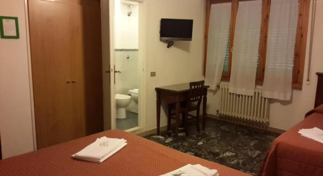 Трёхместный номер Standard Albergo Sonia