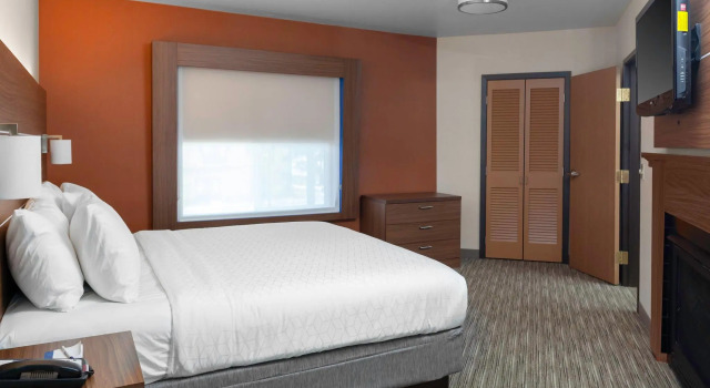 Двухместный люкс Holiday Inn Express & Suites Interstate 90 by IHG