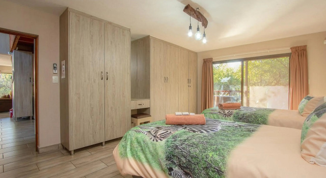 Call of the Fish Eagle Self-catering Holiday Home with solar, Забронировать Отель Марлот-Парк Барбертон