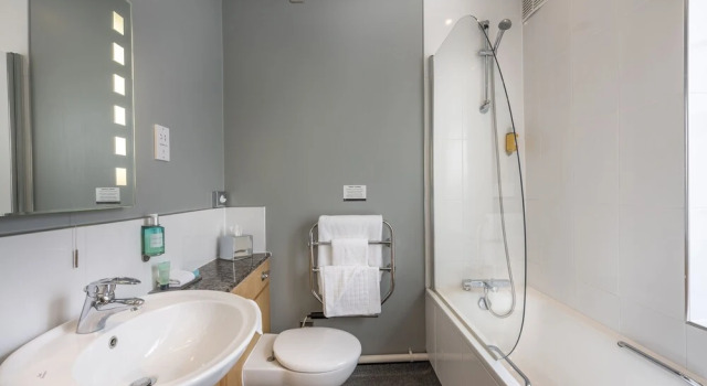 Двухместный номер Classic The Swan Hotel, Stafford, Staffordshire - The Coaching Inn Group
