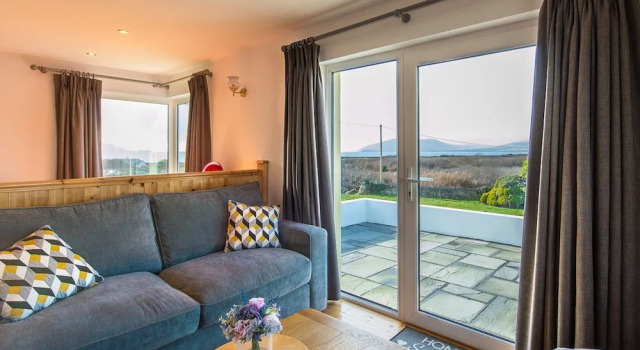 Коттедж Cosy two Bedroom Cottage in Waterville With sea Views