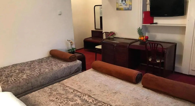 Трёхместный номер Standard Golden Inn Hotel