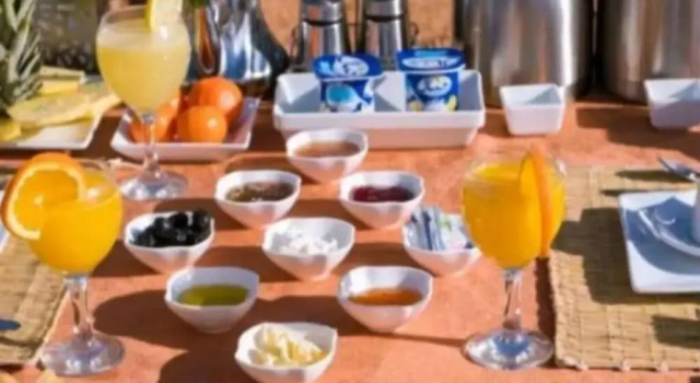 merzouga Majestic camp, Rezervovat Hotel Hotely v Meknes-Tafilalet s parkováním, Parkování