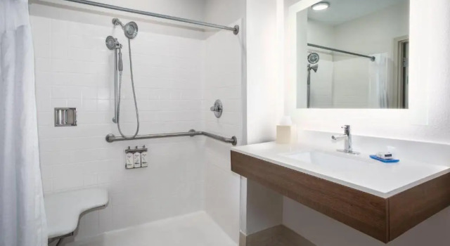 Люкс Holiday Inn Express & Suites Tucson by IHG