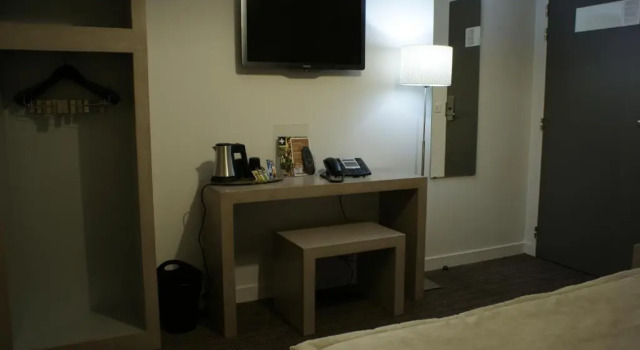 Двухместный номер Standard с видом на бассейн The Originals Boutique, Hôtel La Grange, Niort