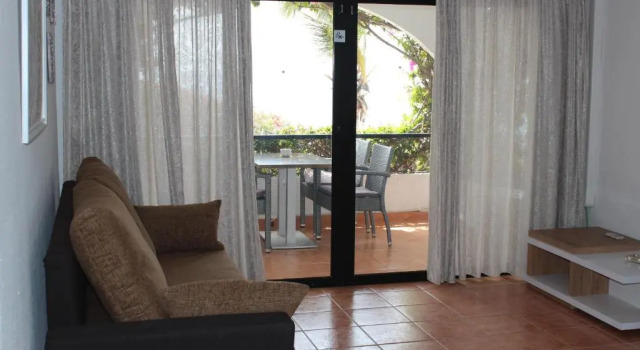 Casa Blanca - Sea View - First Line, Забронировать Отель Отели Плайя дель Инглес с бассейном, рядом с Экуменический храм Эль-Сальвадор, Бассейн