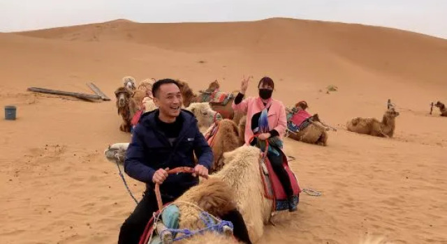 District Desert North Starry Sky Desert Camping Site, Book Campingplads Hoteller i Zhongwei med pool, Swimmingpool