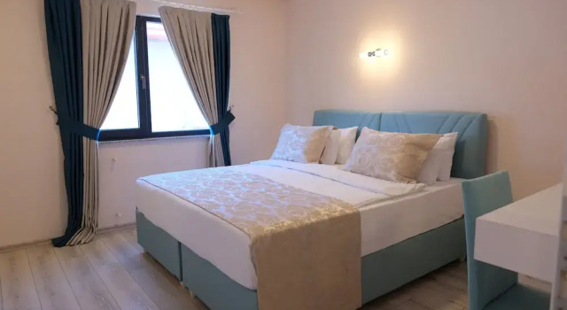 Апартаменты с 3 комнатами с балконом и с видом на море Şahin Tepesi Apart Otel