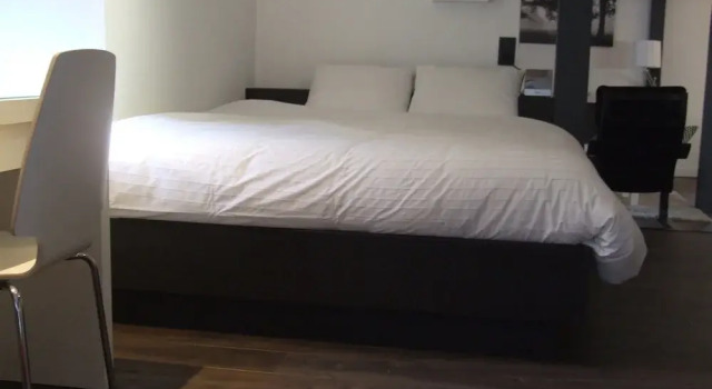 Коттедж Manor house loft in Robertville