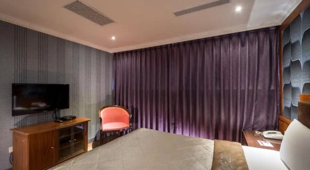 Номер Deluxe Golden Home Hotel
