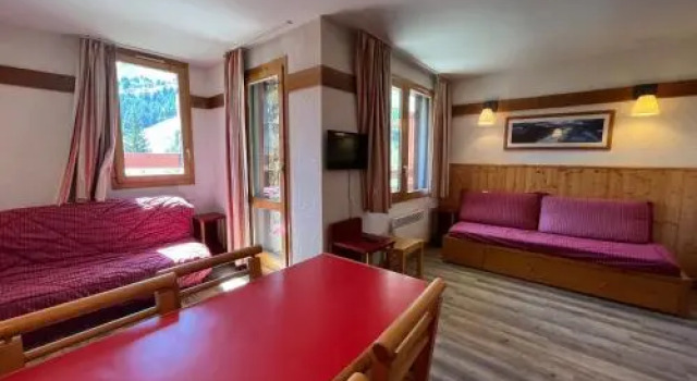 Apartment Doronic 835, Забронировать Апартаменты/квартира Отели Ла-Плань-Тарантез с парковкой, рядом с Горнолыжный подъемник Фуниплань Гранд Рошет, Парковка