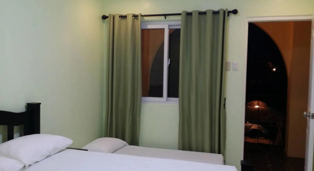 Villa Del Faro, Đặt Biệt thự Khách sạn ở Calatagan bao gồm bữa sáng, Bữa sáng