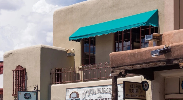 Коттедж Plaza Casita - On the Plaza Across From La Fonda. Lovingly Decorated