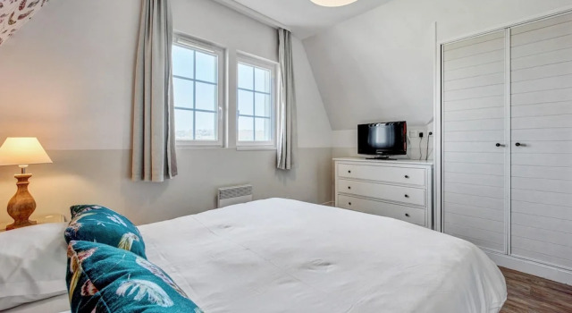 Houlgate Duplex for 8 With Spa