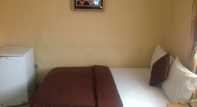 De Lawrence Court & Suites, Book Hotel Cheap Hotels in Lagos State