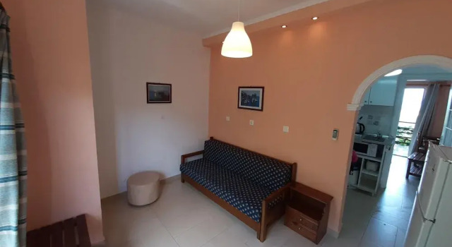 Апартаменты Pleasant Apartment in Mpenitses With Terrace