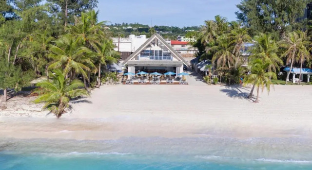 Люкс Surfrider Resort Hotel
