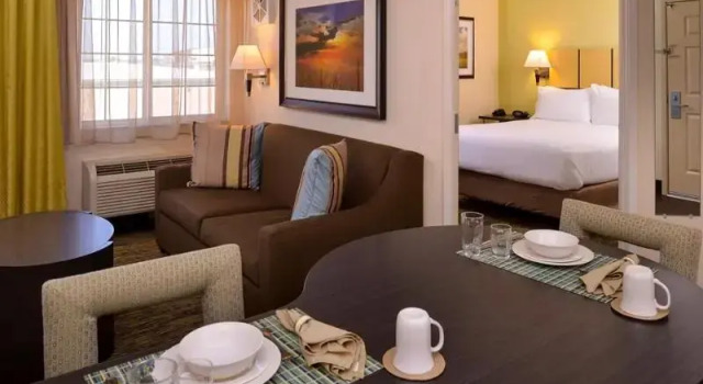 Люкс Candlewood Suites Jefferson City by IHG