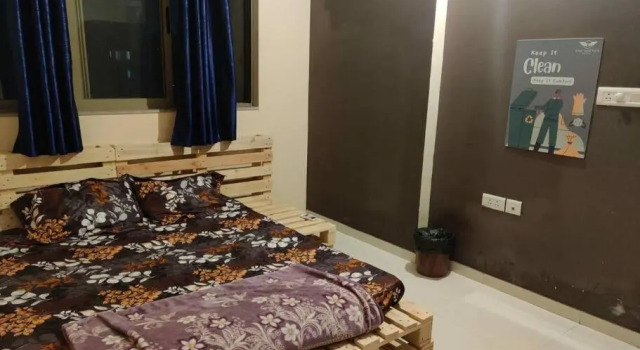 Spacious 1BHK @Thane, Free Wi-Fi, Free Parking.