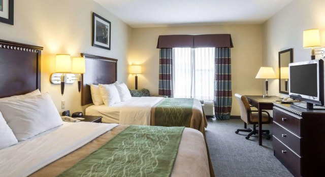 Comfort Inn Donaldsonville, Boek Hotel Hotels in Missouri met zwembad, Zwembad