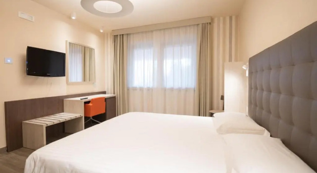 Standard dublă cameră BHotel