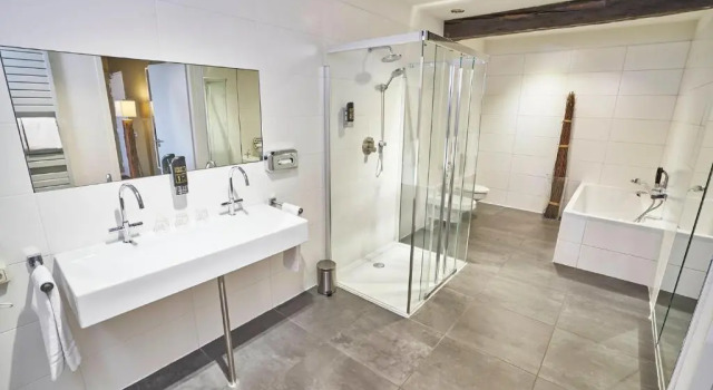 Трёхместный номер Executive Hotel Vrythof - just a room - digital check-in, key by email or SMS