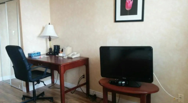 Двухместный номер Standard Royal Inn and Suites at Guelph