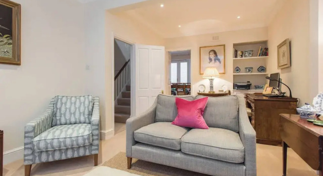 JOIVY Stylish 3 BR House with Patio, Short Walk to Regents Park & Harley Street