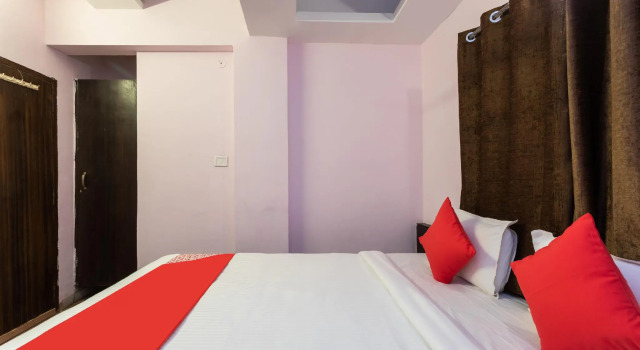 OYO 22995 Hotel Chandan Plaza