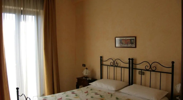 Трёхместный номер Standard Hotel La Villa
