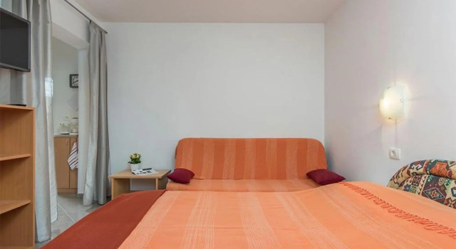 Neva - Great Location - SA1 Prizemlje, Забронировать Отель Отели Новиград 3 звезды, 3*