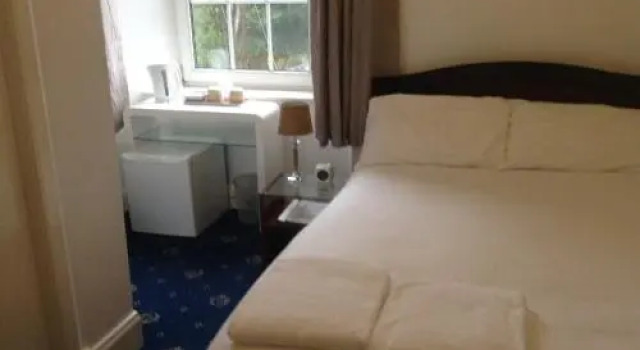Ardgowan House, Book Hotel Hoteller i Paisley med parkering, Parkering