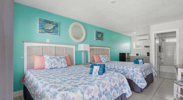 Четырёхместный номер Standard Blind Pass Resort Motel